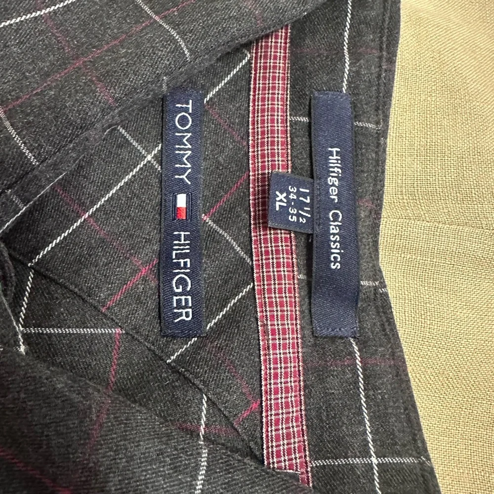 Tommy Hilfiger Brown Casual Button Down Shirt - Picture 2 of 4